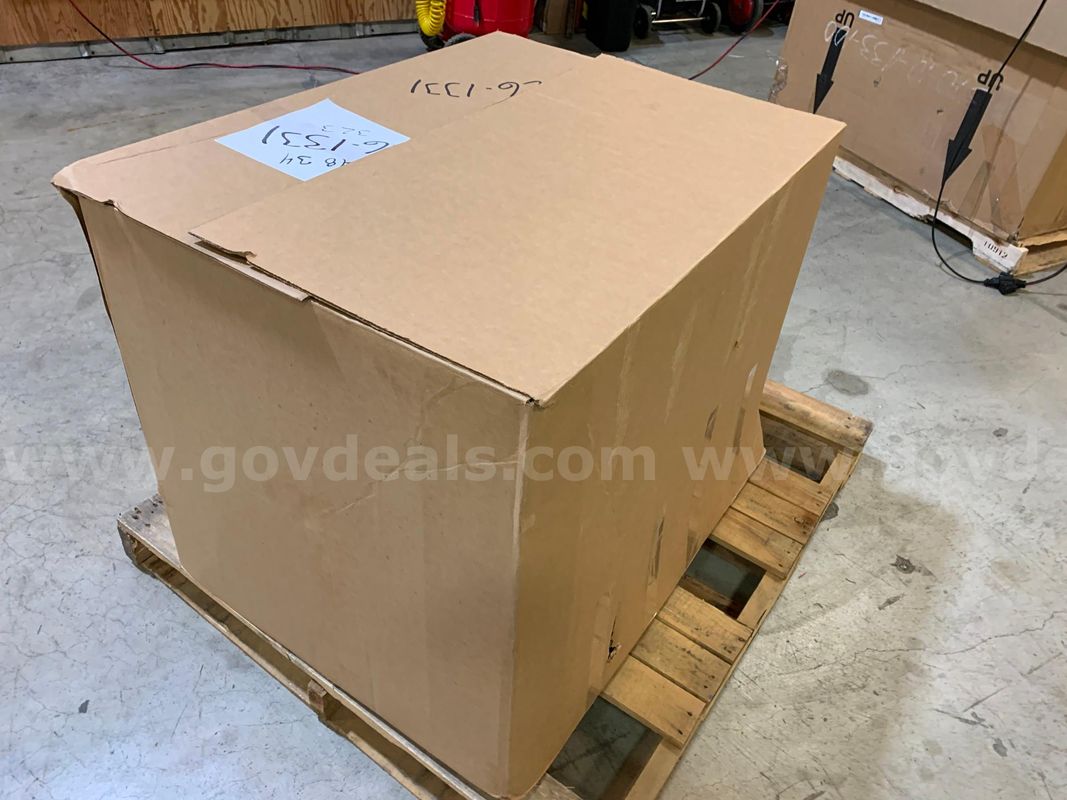 Pallet of Monitors (ID #46998) (G8-2R) (26-1331-96) 310