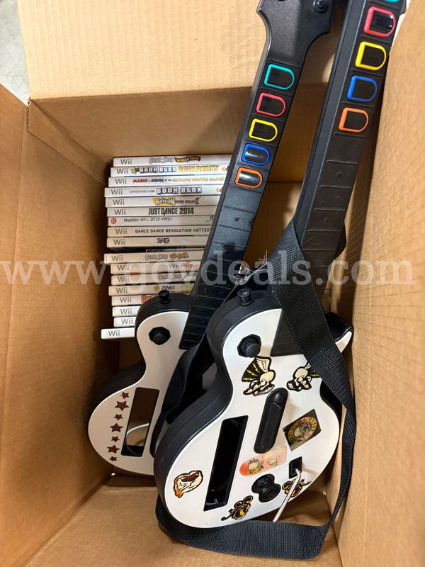 Wii Games + Ct.3 Guitar Hero Guitars (ID# 47031) (J01-2R) (26-1124-3) 24300