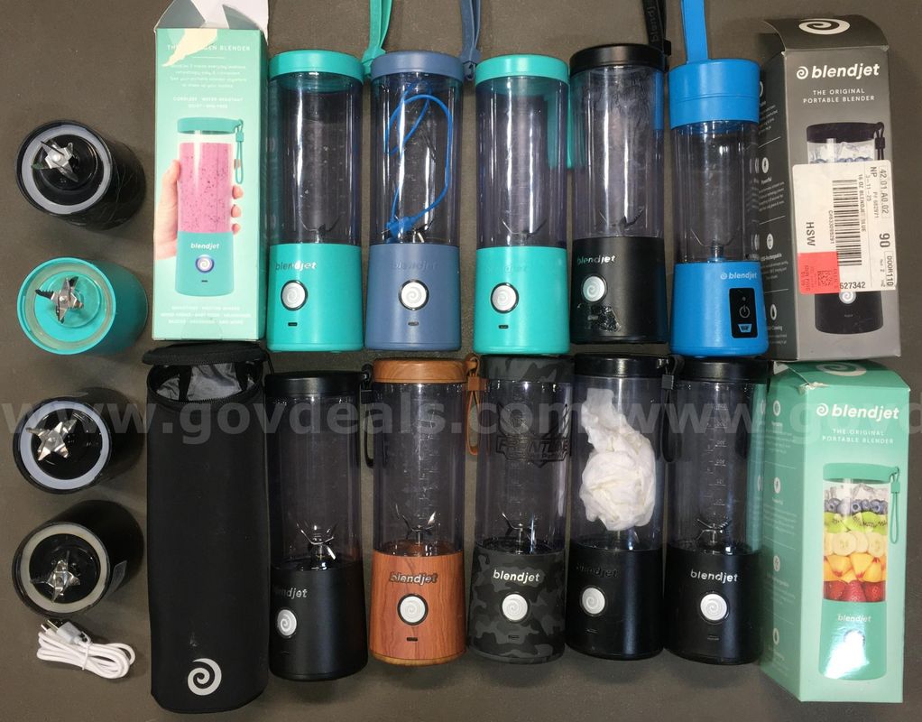 Lot of 13 blendjet Portable Blenders (ID# 47041) (TSA #4) (NO UPC) (10)