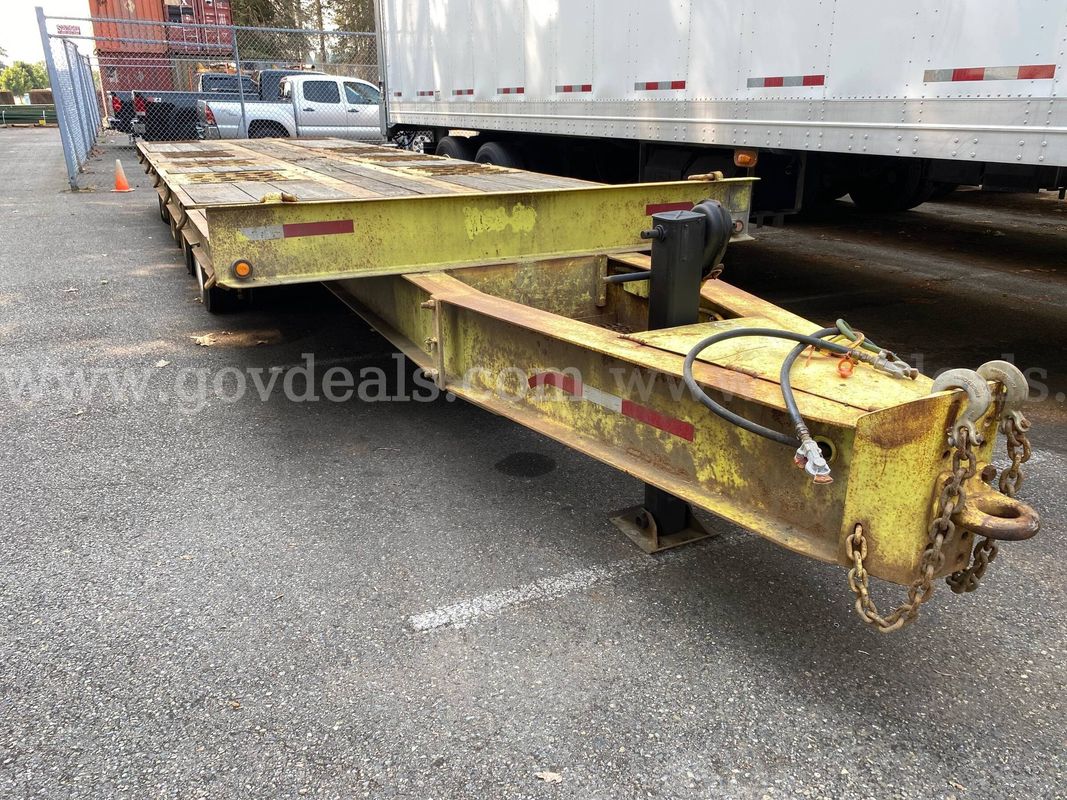 2005 Olympic OM - 30 TDT-3 Tilt Deck Trailer 25'+4' Triple Axle Trailer (ID #47068) (BullPen) (26-1069) 405