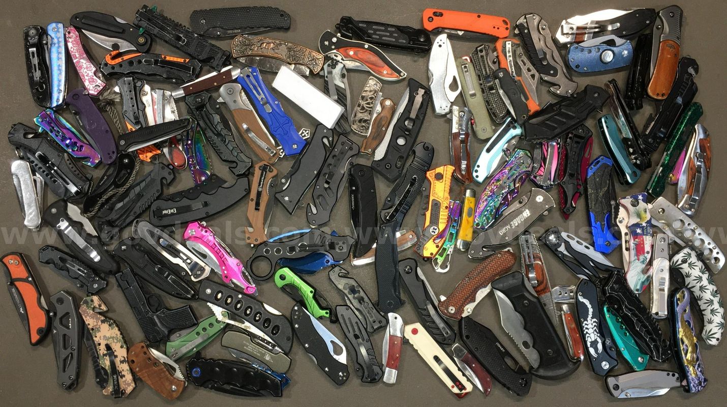 Miscellaneous Folding Knives Lot ~100 Units (ID# 47069) (TSA #4) (NO UPC) (10)