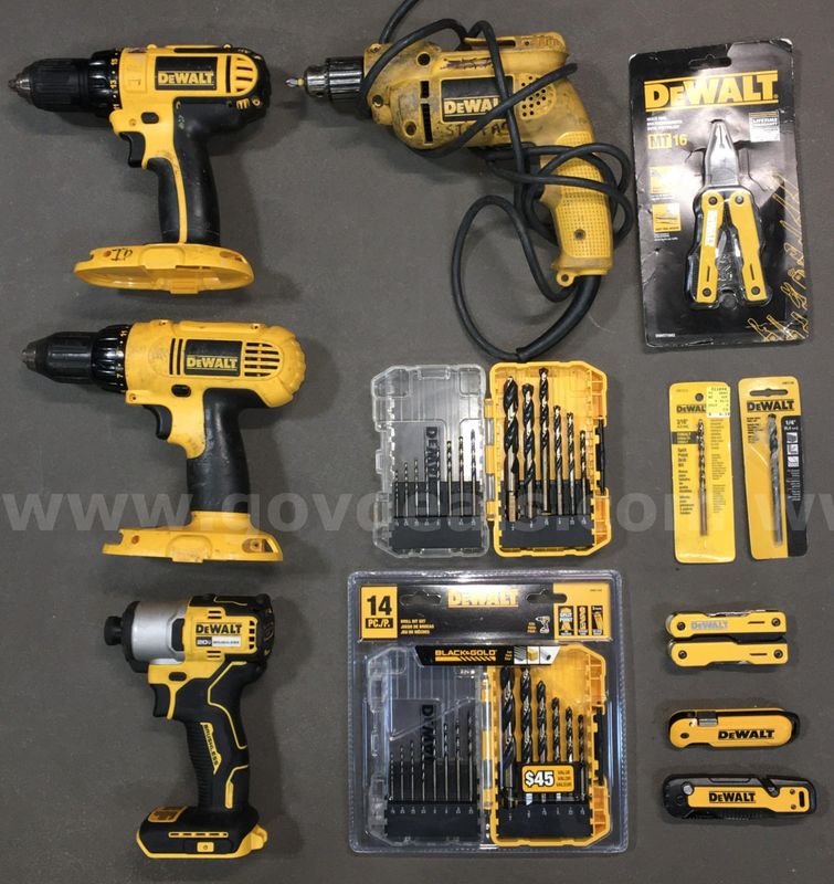 DeWalt Power Tool & Accessories Lot (ID# 47078) (TSA #4) (NO UPC) (10)