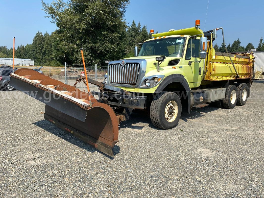 2012 International WorkStar 7600 Snow Plow/Sand Spreader Truck (ID #47105) (TCO) (26-1248) 405 +