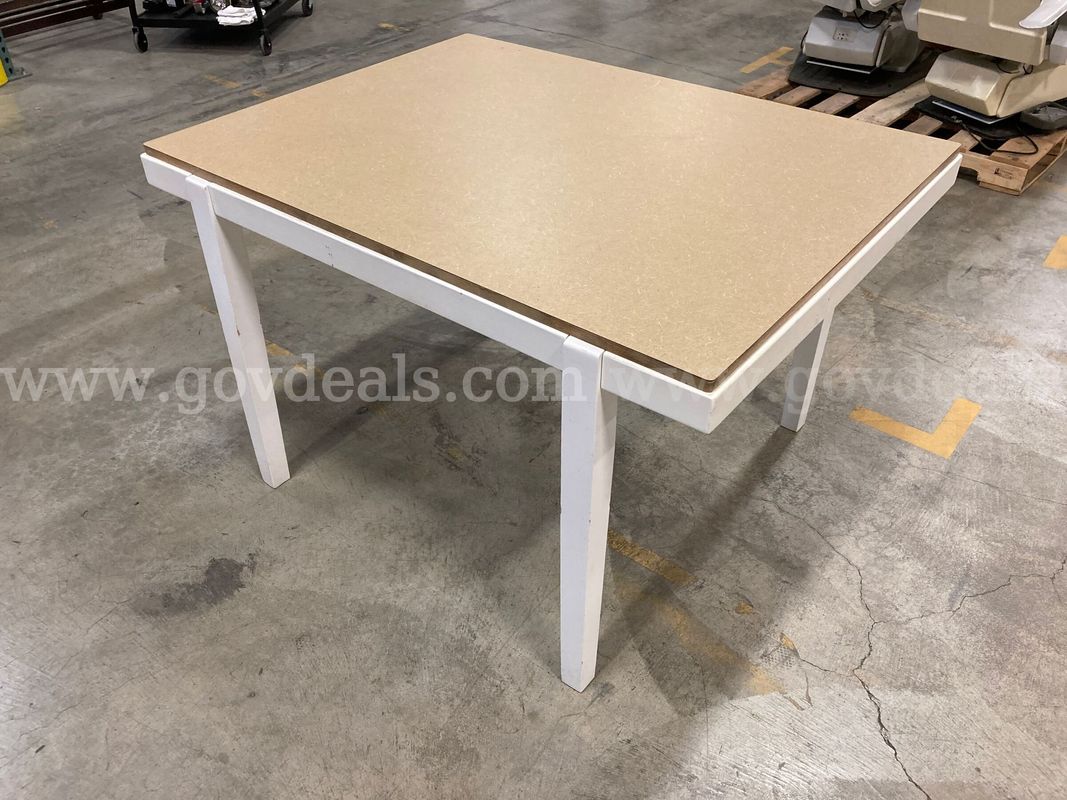 Kitchen Table (ID #47106) (F10-2R) (26-2220-1) 310