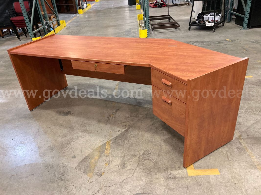Cognac Colored Desk with Angled Section (ID# 47111) (G15-1R) (26-0899-1)