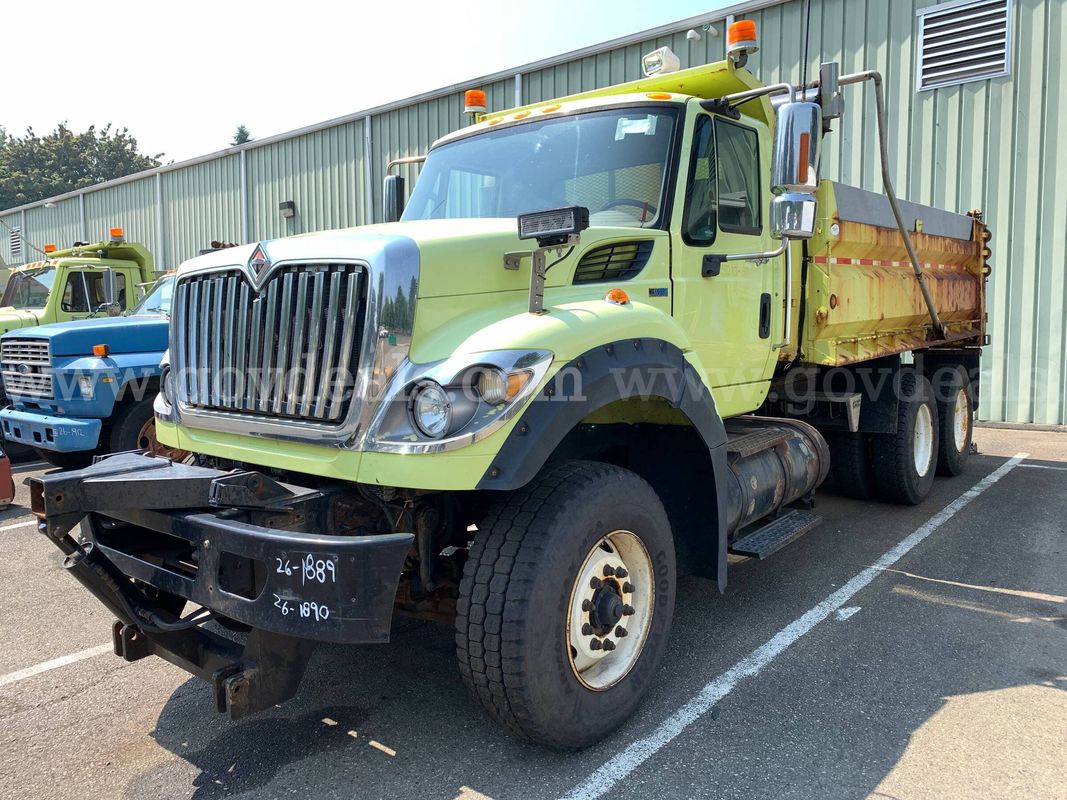 2011 International WorkStar 7600 Dump Truck w/ Front Plow *Tow-Away* (ID# 47114) (E2) (26-1889) 405+