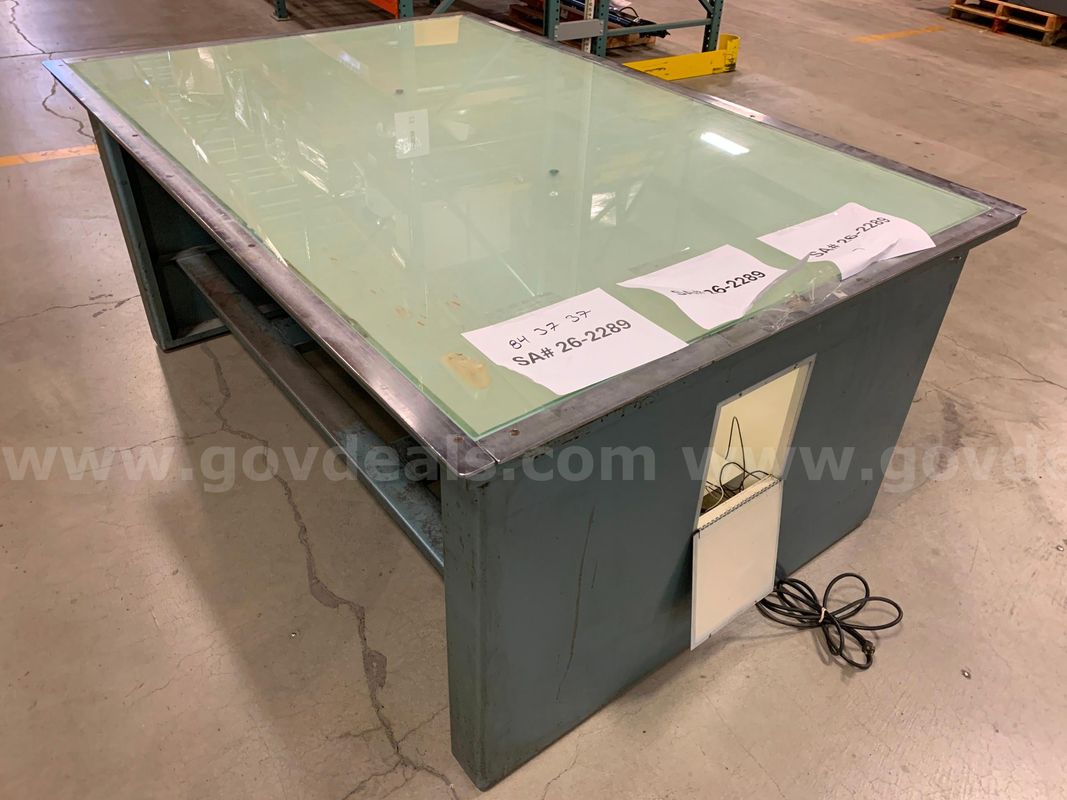 Large Glass Top Light Table (ID #47156) (G2-3L) (26-2289-26) 179