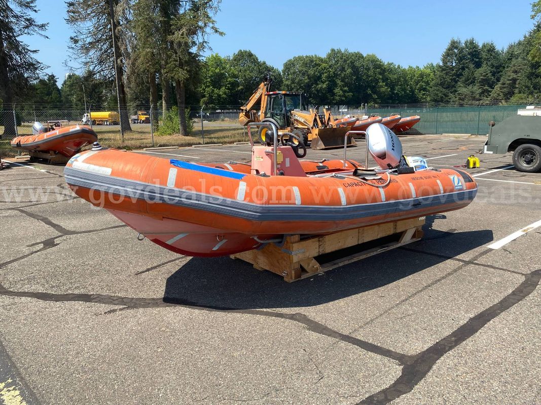 2002 Zodiac Hurricane 472 Inflatable Hardbottom Boat w/50 HP Honda Outboard Motor (ID #47193) (AVI) (26-2231) 405