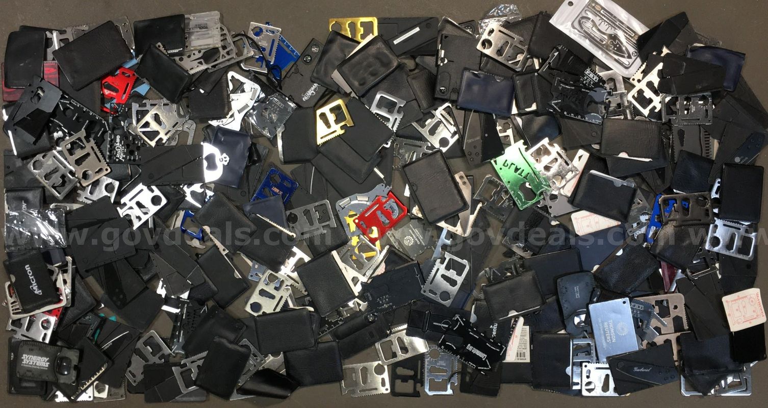 Wallet/Credit Card Multi-Function Tool Lot (ID# 47195) (TSA #2) (NO UPC) (10)