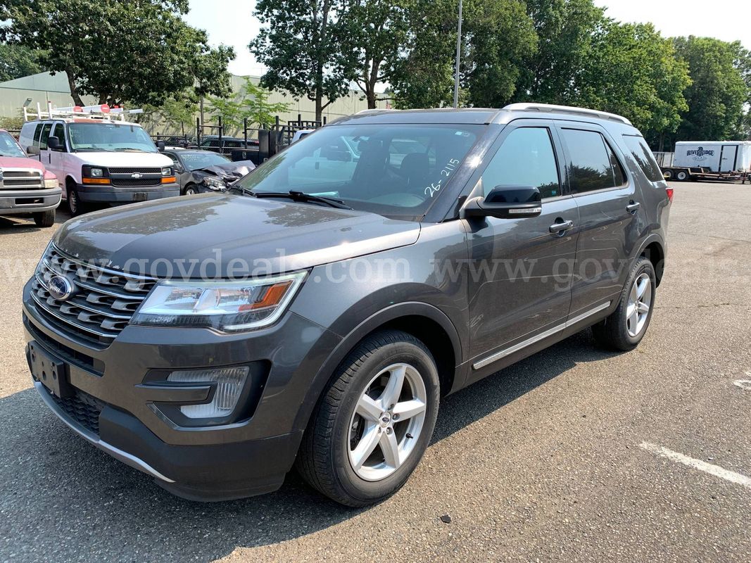 2017 Ford Explorer XLT 4WD SUV (ID# 47283) (W23) (26-2115) 477