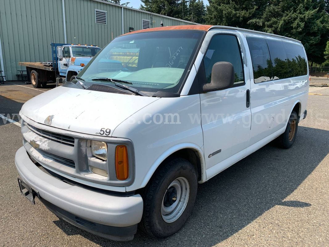 2000 Chevrolet Express 1500 RWD Van (ID# 47285) (OEF) (26-2277) 310