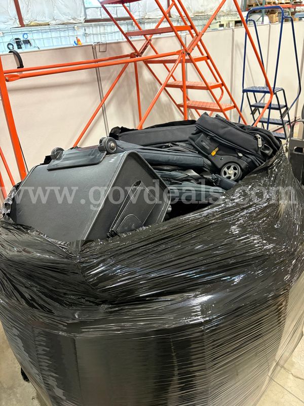 Laptop Bags / Roller Briefcases | 364 Pounds | 1 PLT (ID# 47295) (H12-2R) (No UPC)