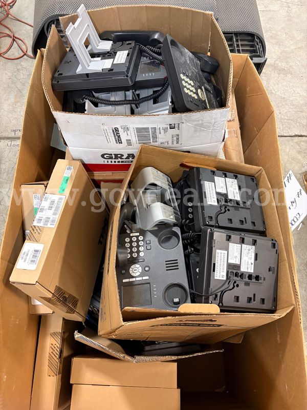 Pallet of Avaya Telephones (ID# 47304) (I12-2L) (26-1955-1) 490