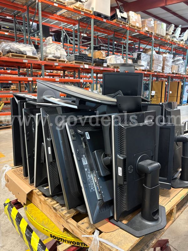 Pallet of Monitors | They Look Good! (ID# 47321) (G02-2R) (26-1662-1) 103