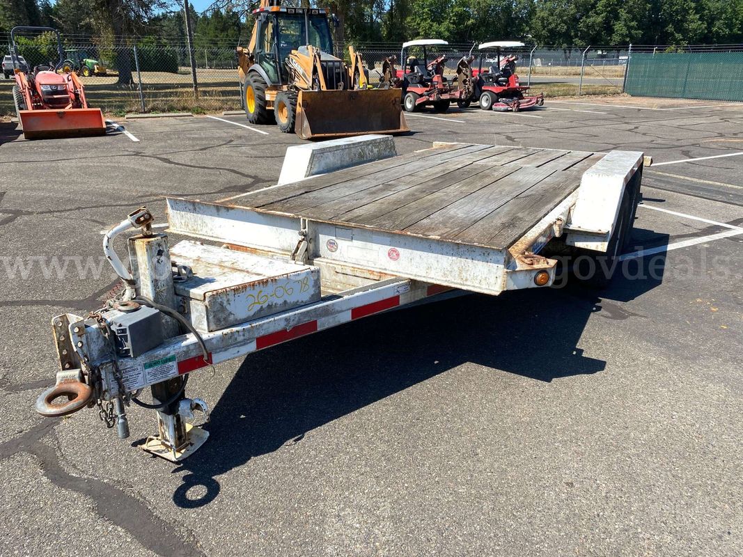 2010 Trailmax T-10-UT 16ft Tilt Deck Trailer**DAMAGED TONGUE** (ID#47400) (AVI) (26-0678) 11700