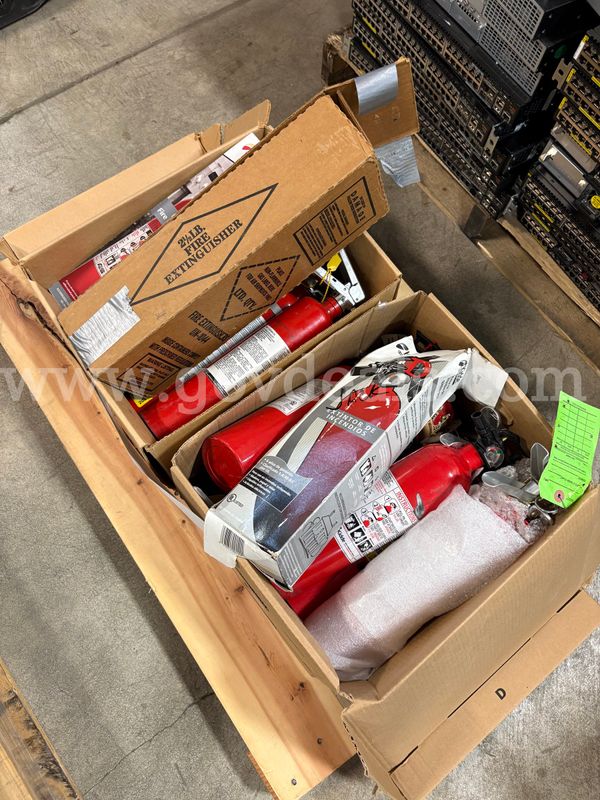 Pallet of Fire Extinguishers (ID# 47438) (J04-2R) (26-1526-18) 116