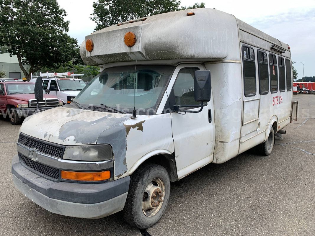 2008 Chevrolet Express G3500 Cutaway Shuttle Bus *Tow-Away* (ID# 47478) (E08) (26-1767) 11700