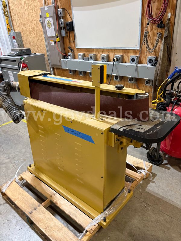 Powermatic 6108-3 Oscillating Edge Sander – 6" x 108" Belt – 3-Phase | 1 PLT (ID# 47479) (Middle F07) (26-2432-2) 35033