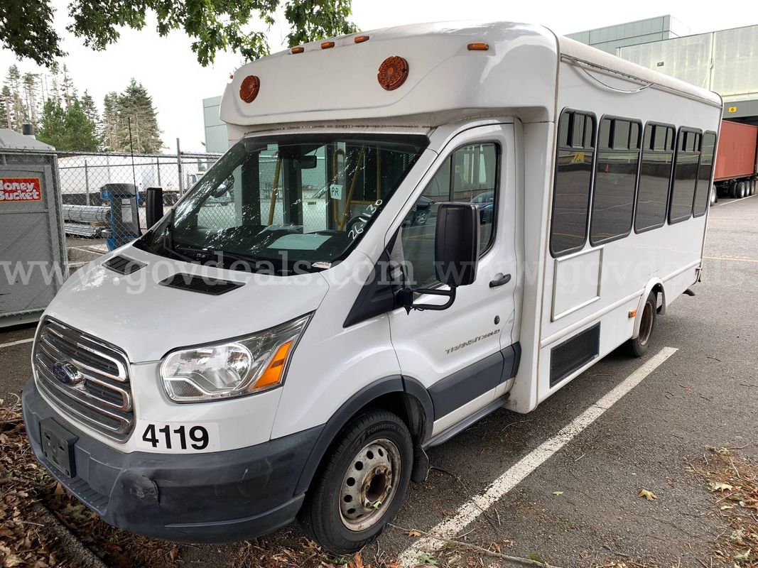 2017 Ford Transit T-350 HD DRW Shuttle Bus w/ Wheelchair Lift *Tow-Away* (ID# 47512) (PRT) (26-1130) 11700