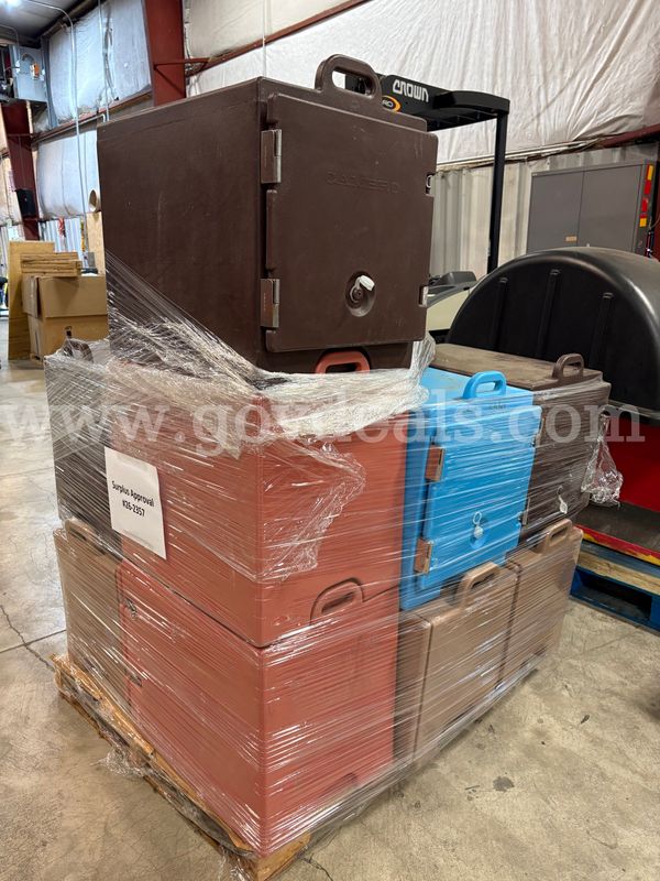 Central Kitchen Plastic Cambro's | Approx. Ct.9 | 1 PLT (ID# 47536) (J09-1R) (26-2357-5) 35415