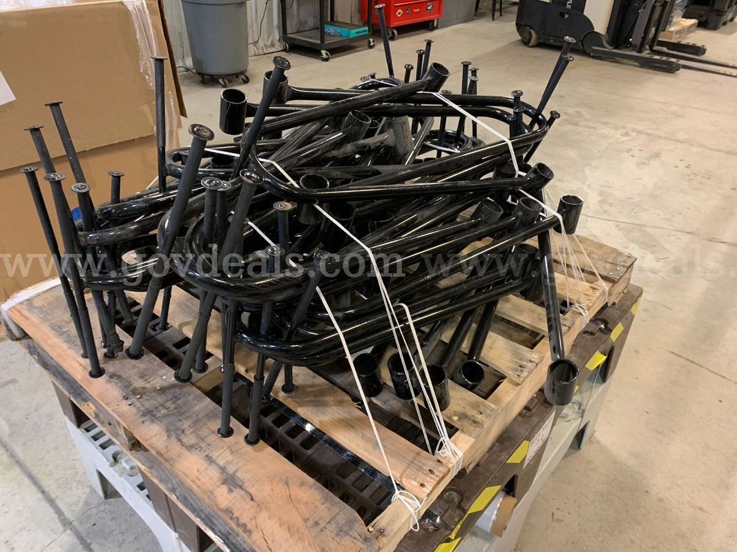 Pallet of Bicycle Hangers (ID #47551) (J2-5L) (26-1640-1) 405