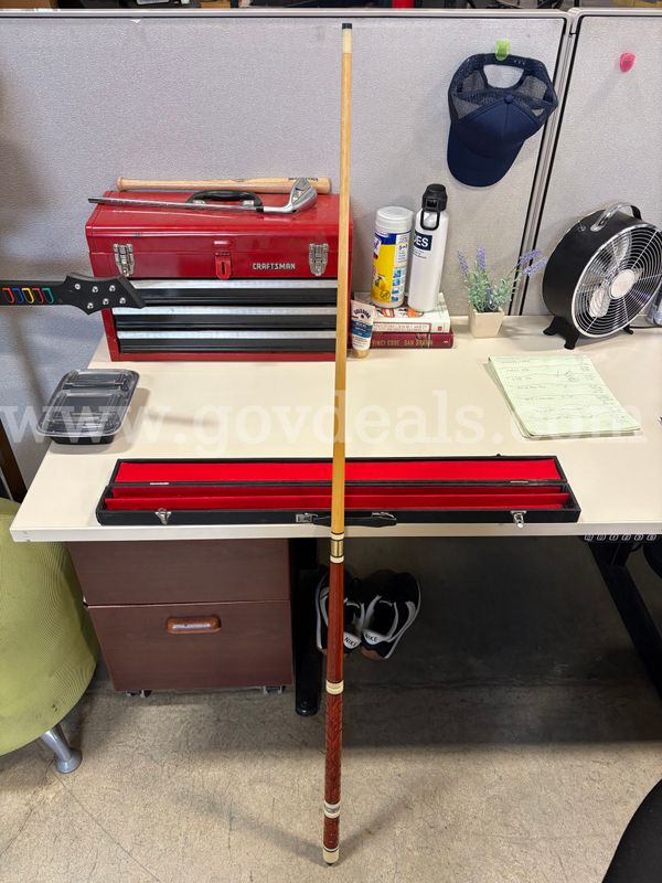 Custom Pool Stick (ID# 47624) (J01-3L) (No UPC)