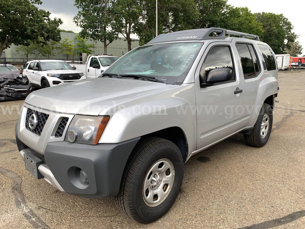 22015 Nissan Xterra S 4WD SUV *Tow-Away* (ID# 47676) (EF0) (26-2456) 225