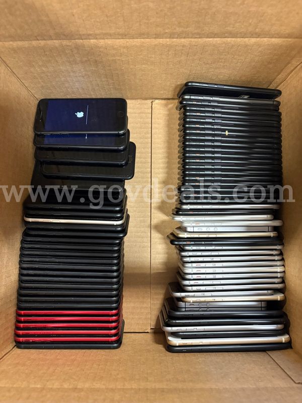Lot of Ct.70 Apple iPhones – iPhone 6s, 7, 8 & SE – Unlocked & Tested (ID# 47705) (J01-4L) (No UPC)