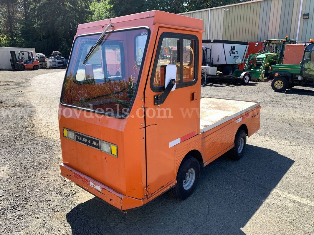 20047 Taylor-Dunn B2-48 Electric Flatbed Utility Vehicle (ID# 47709) (GVL) (26-0687) 11700