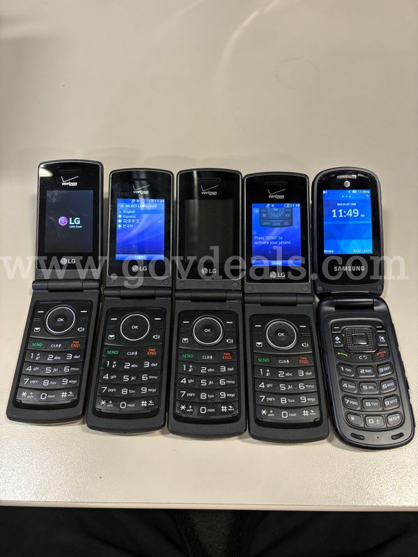 Box of 5 Flip Phones | LG & Samsung (ID# 47712) (H01-3R) (No UPC)