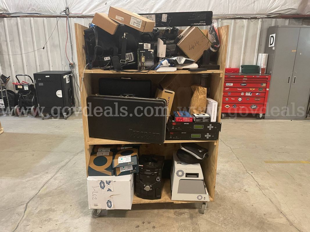 Assorted Cart of Electronic items | Cameras and Printers | Meeting Equipment (ID# 47719) (H03-1L) (NoUPC)