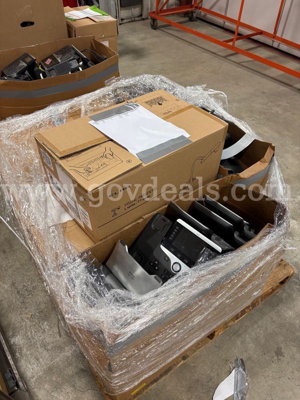 Pallet of Cisco Phones (ID# 47779) (J11-2R) (26-2472-94) 662