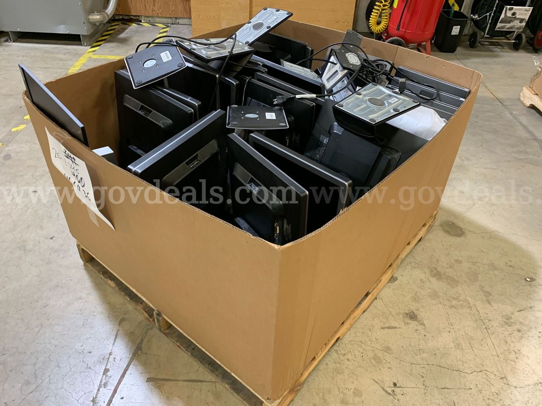 Pallet of Monitors (ID #47784) (I7-2R) (26-2546-6) 540