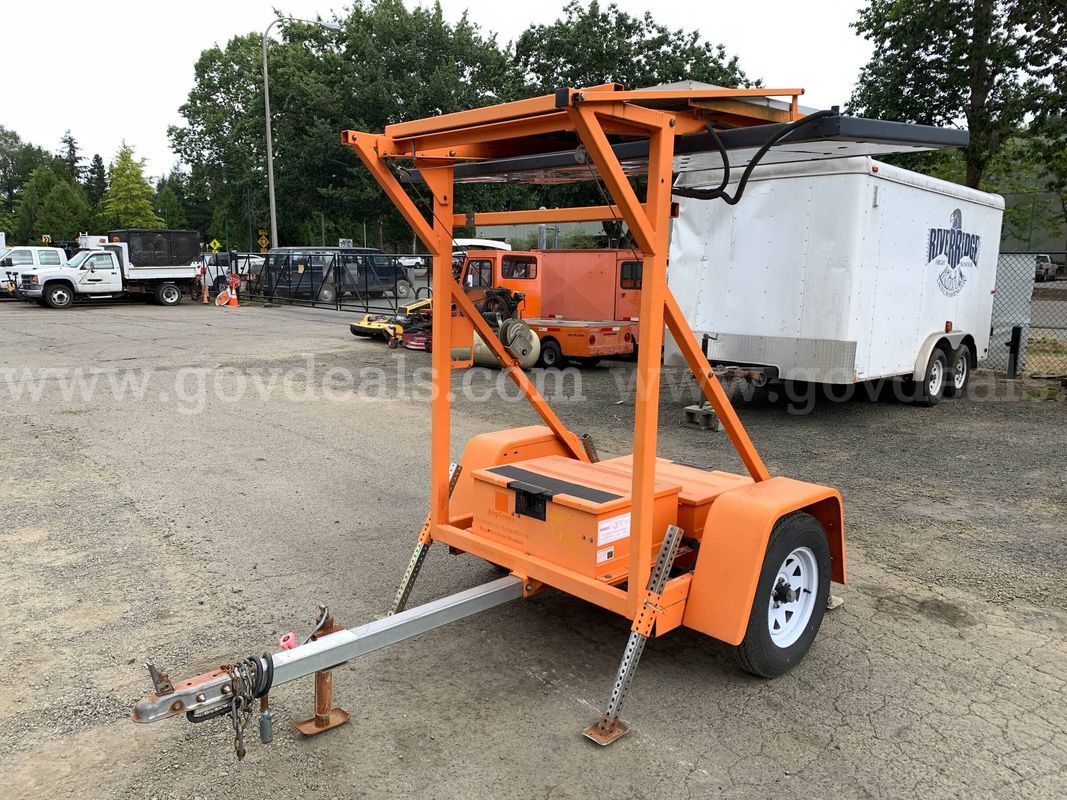 2015 ADDCO DH250-FM Portable Solar Traffic Equipment Trailer (ID# 47794) (GVL) (26-2486) 11700