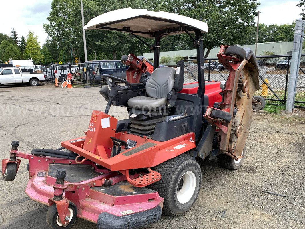 2015 Toro Groundsmaster 4000-D Rotary Mower (ID# 47796) (GVL) (26-0664) 11700