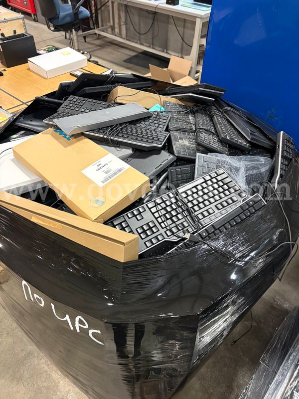 Pallet of Keyboards | 740 Pounds Worth! (ID# 47799) (I11-2R) (No UPC)