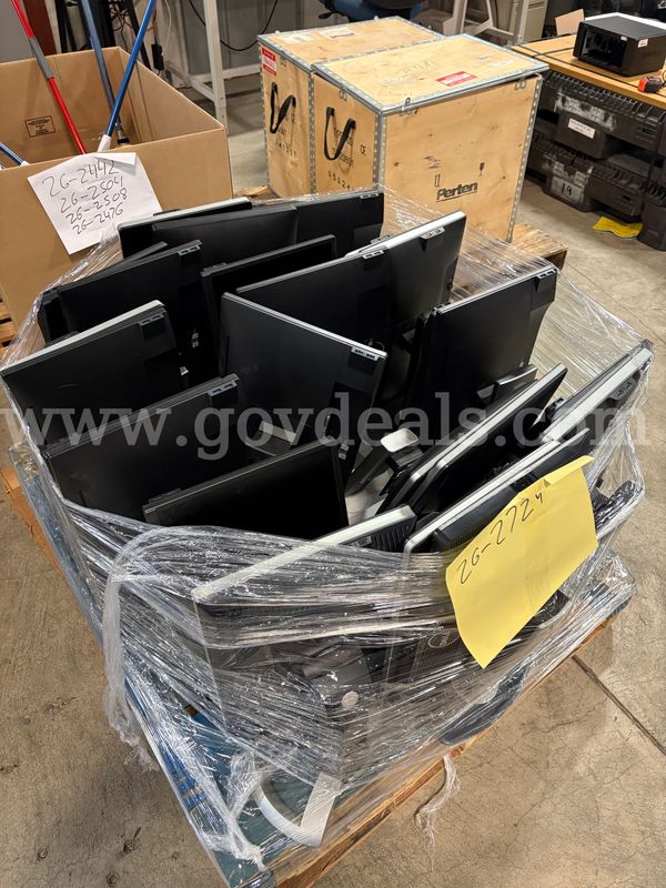 Pallet of Monitors | Dell & Others! | They Look Good! (ID# 47801) (I12-2R) (26-2724-1) 140