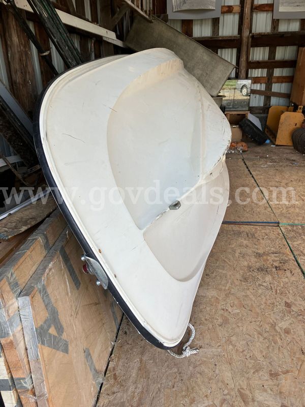 1982 Boston Whaler | 15' | No Trailer | No Motor | 5 Person Capacity (ID #47840) (Off-Site) (26-2787) 461