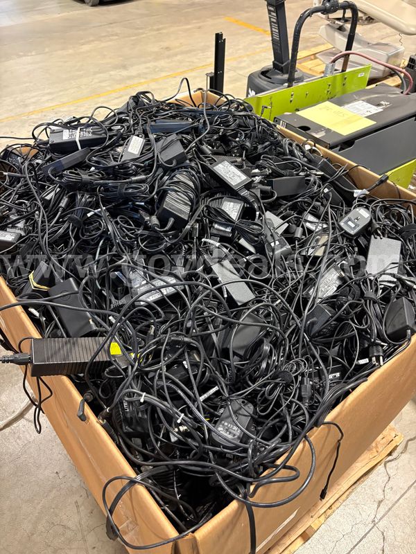 Large Pallet of Charging Bricks | 65W - 240W (ID# 47843) (J13-1L) (No UPC)