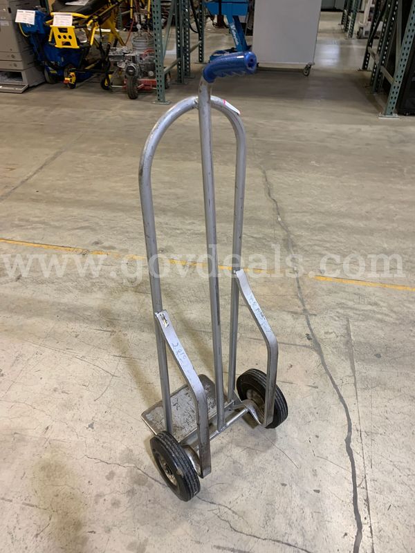 Metal Dolly (ID #47854) (I2-1L) (26-2067-14) 303