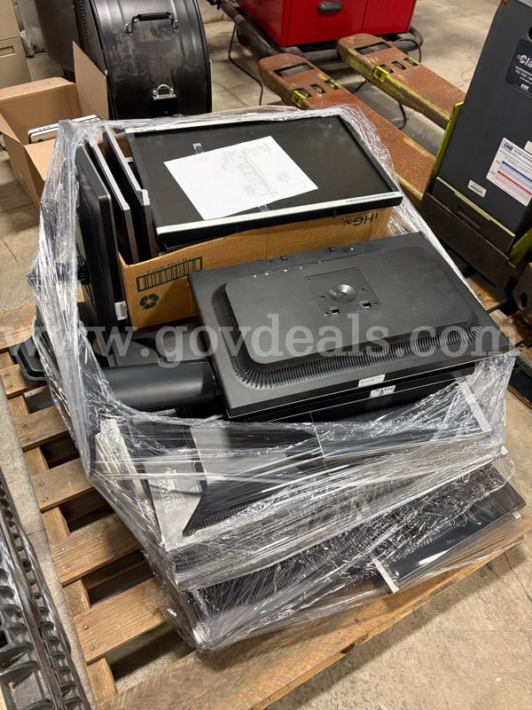 Pallet of Monitors | They Look Good! (ID# 47891) (H07-2L) (26-2675-1) 240