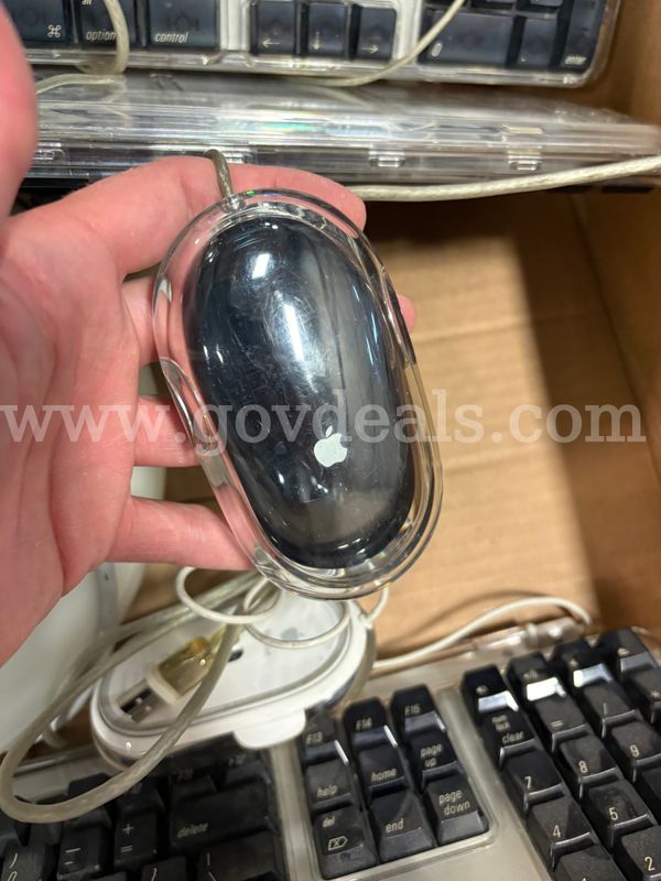 Lot of Apple Products | iMac, Mac Mini & More! (ID# 47911) (J02-1L) (26-2012-96) 390