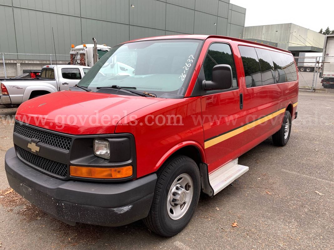 2012 Chevrolet Express 3500 RWD Extended Passenger Van (ID# 47932) (PRT) (26-2637) 11700