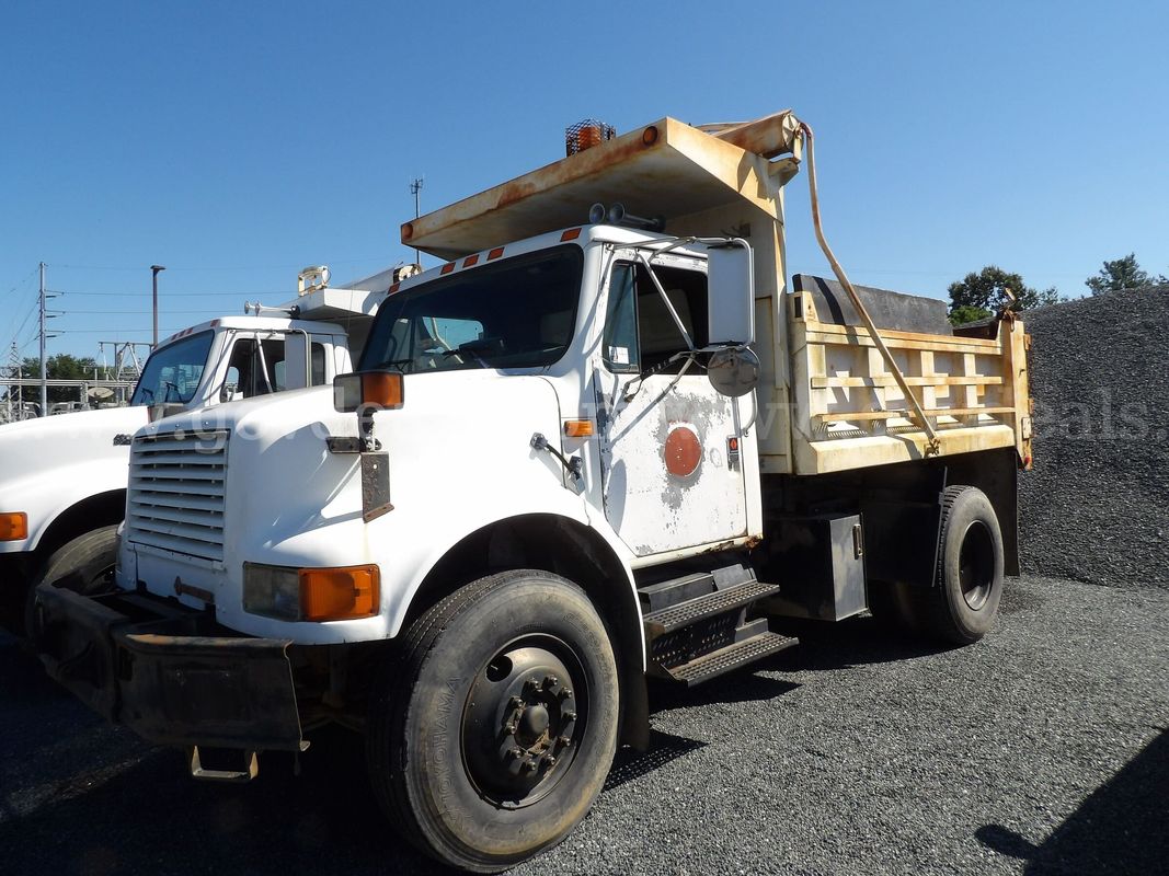 1991 International 4900 Dump Truck
