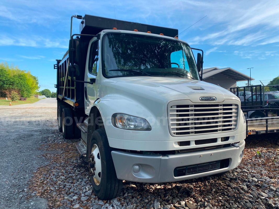 2016 Freightliner M2 106