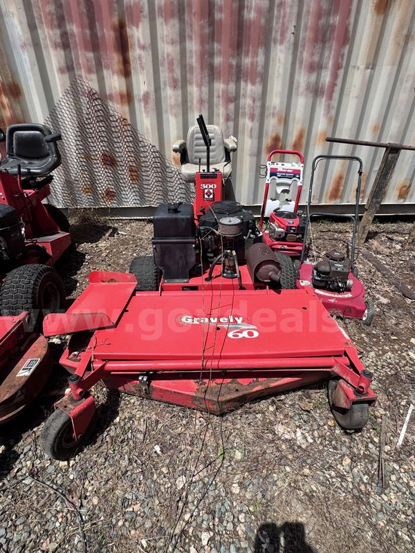 Gravely Promaster 300 Mower 60" Deck