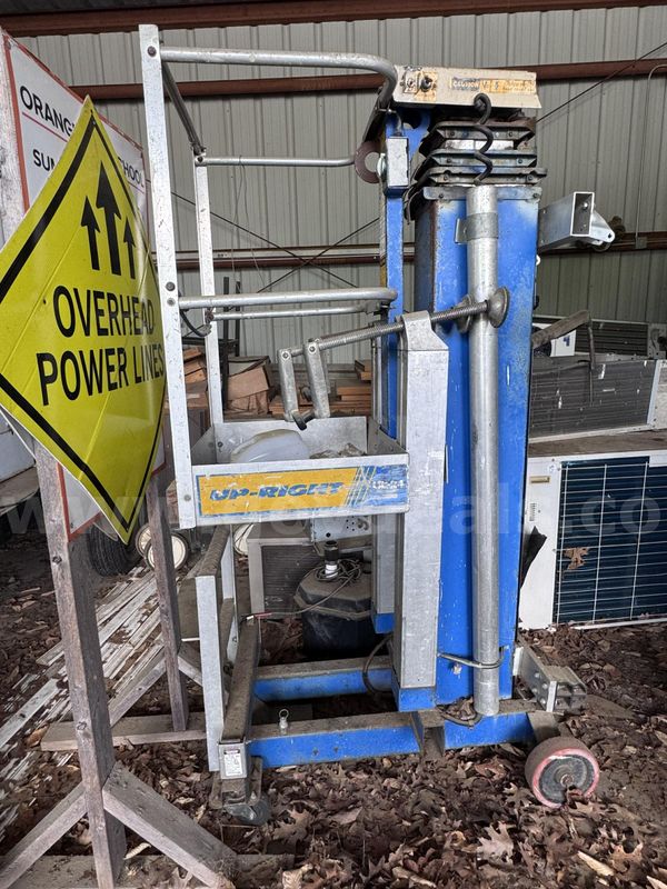 Up-Right Inc. 24' Lift