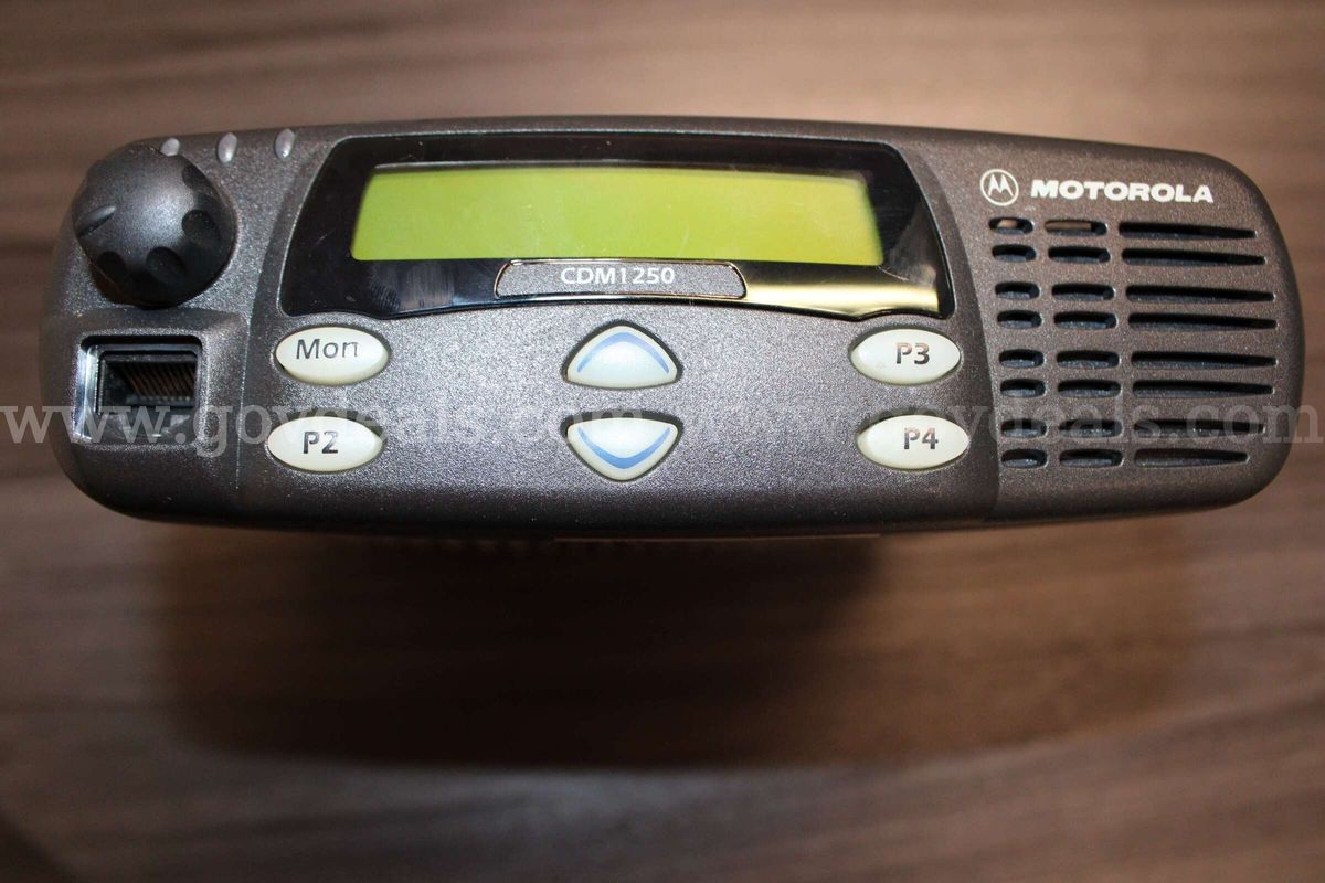 Motorola Cdm 1250 Mobile Radio