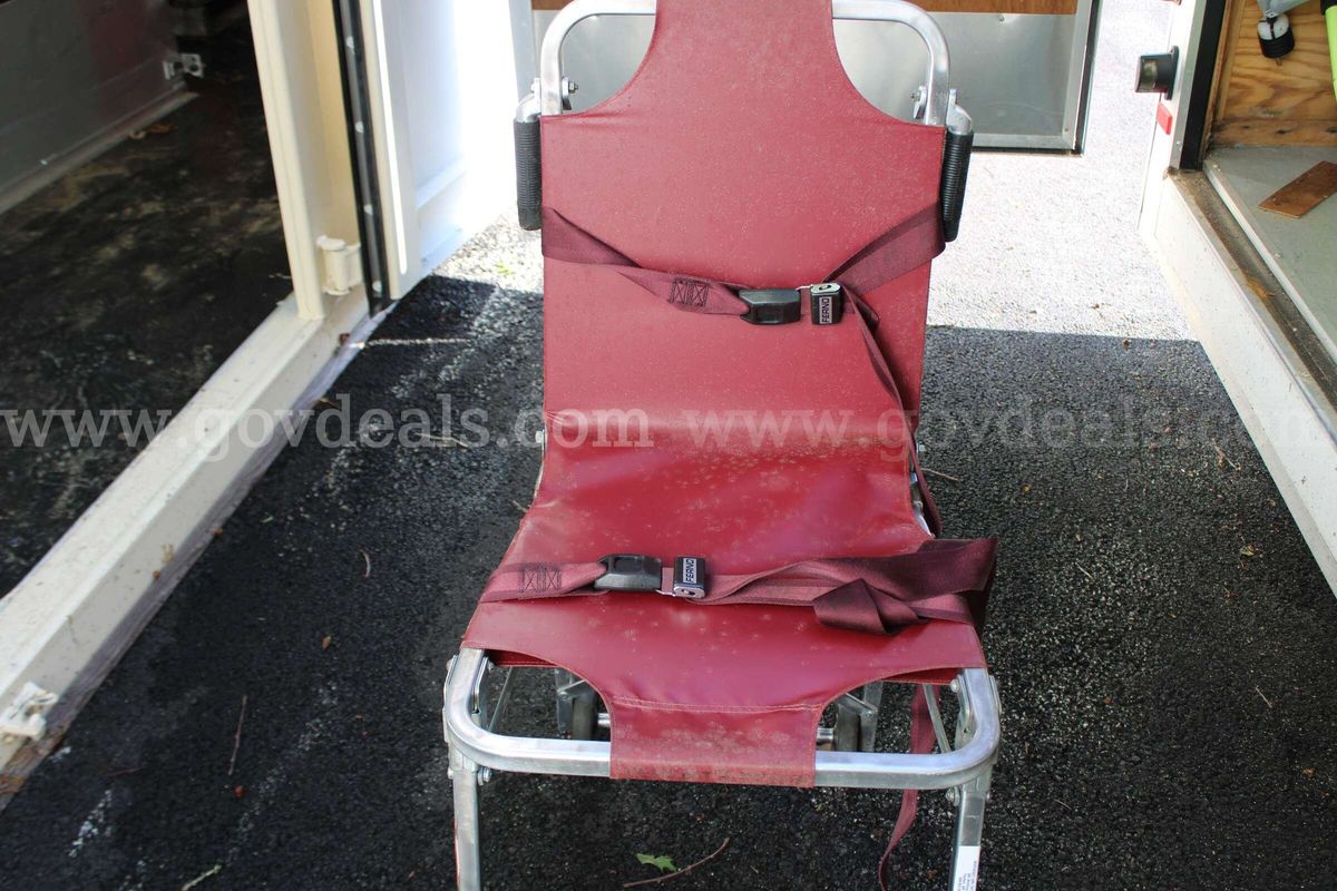 VINTAGE FERNO STAIR CHAIR