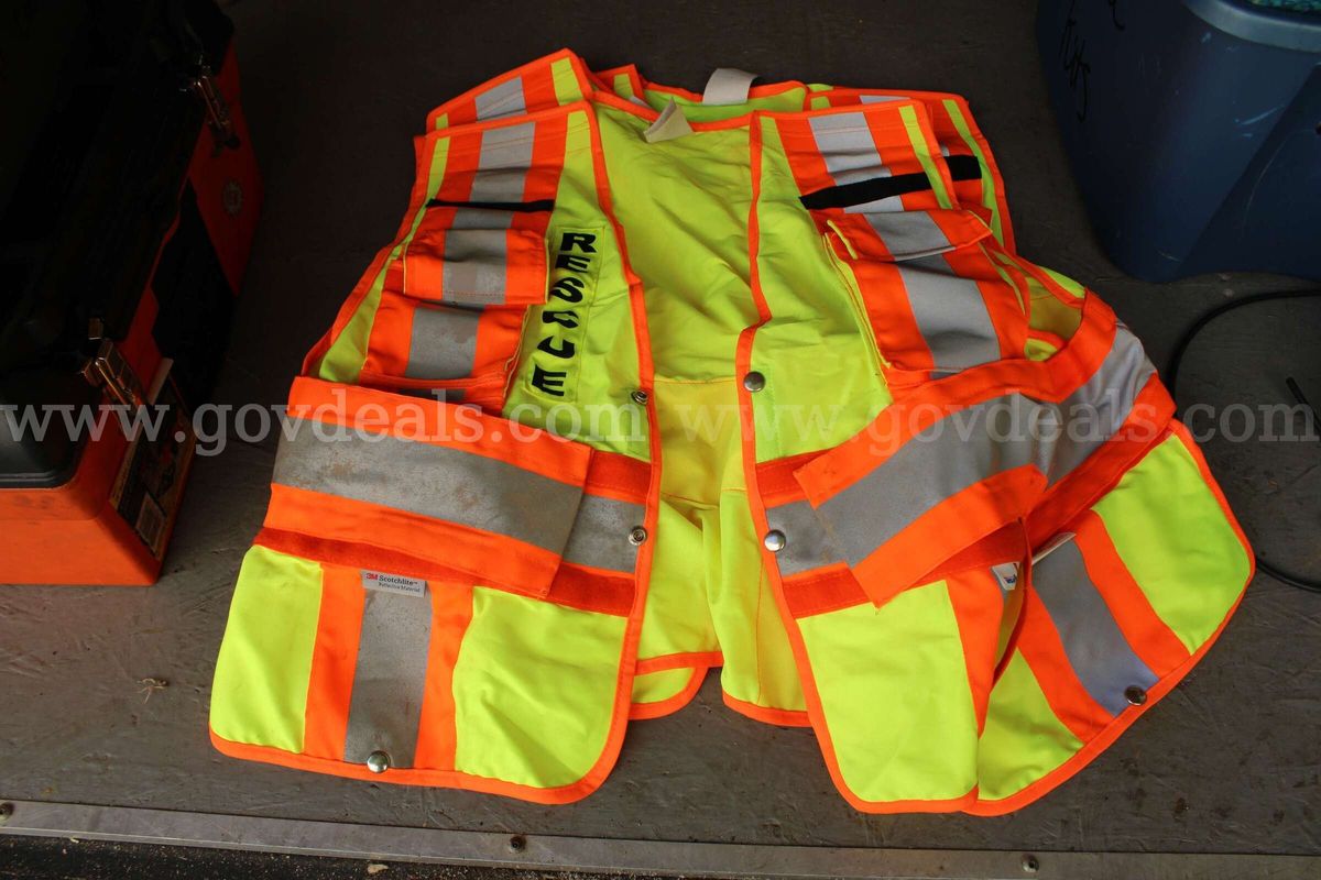 (4) VINATRONICS HI-VIS RESCUE VESTS